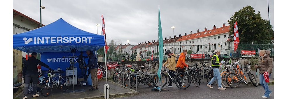 Sykle til kamp. Gratis sykkelservice og sykkelparkering.